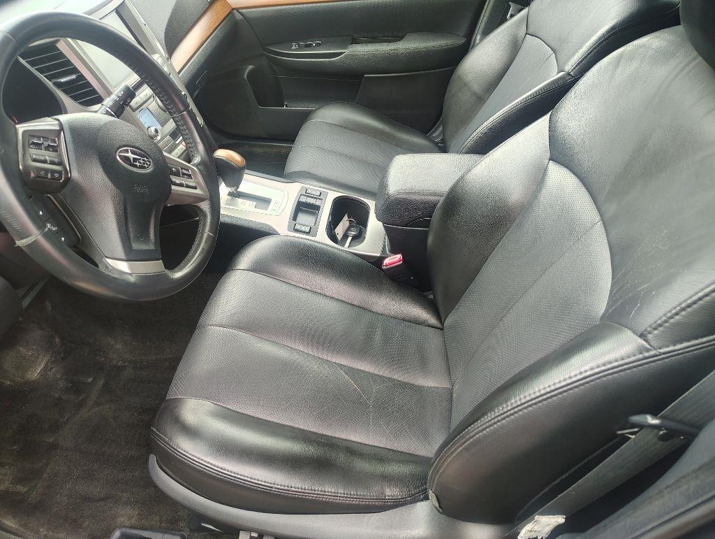 Subaru Outback  2013