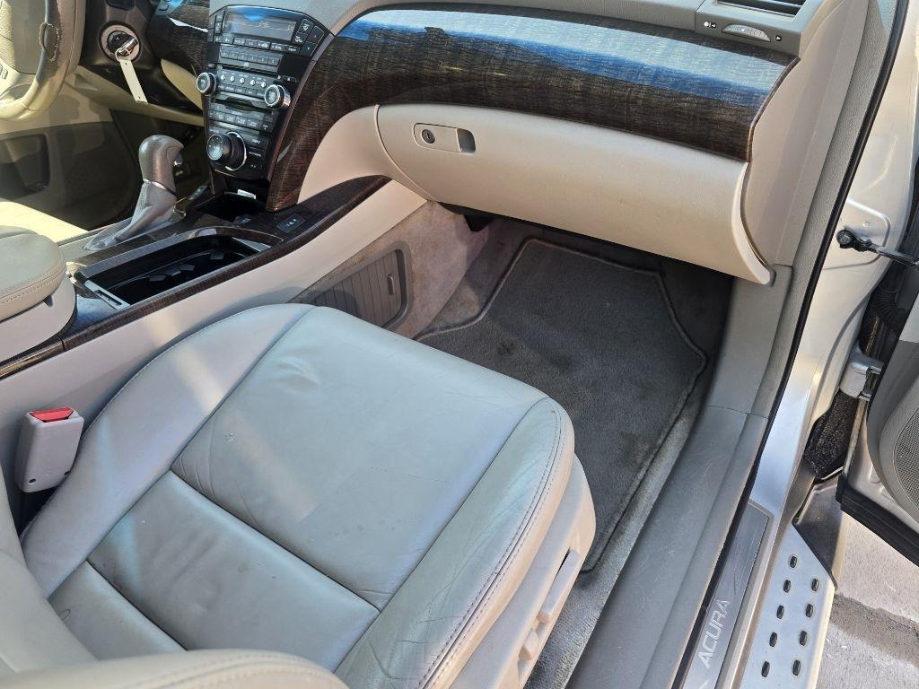 Acura MDX  2011