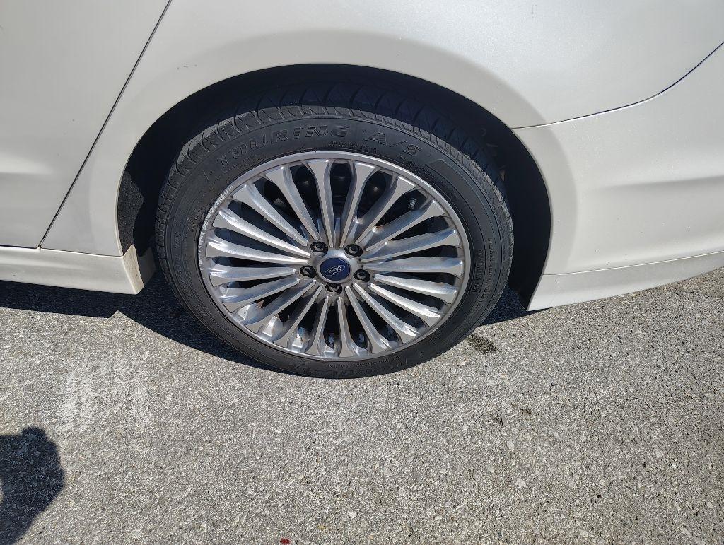 Ford Fusion  2015