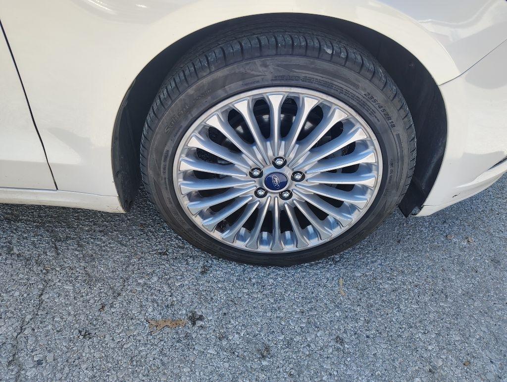 Ford Fusion  2015