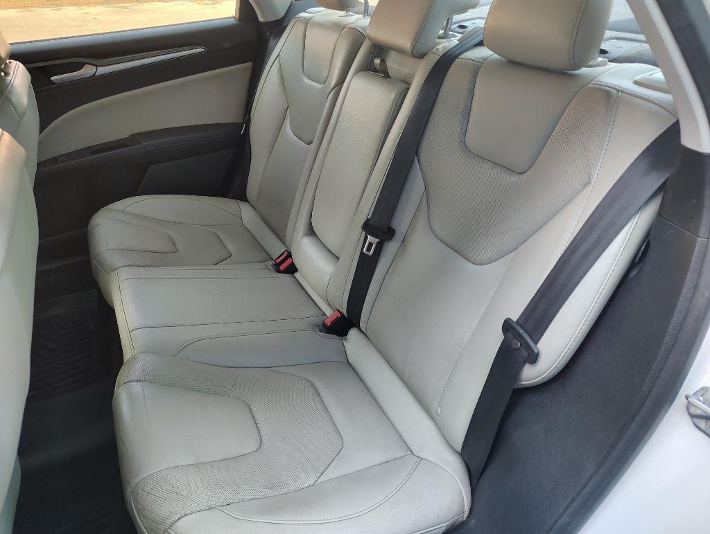 Ford Fusion  2015