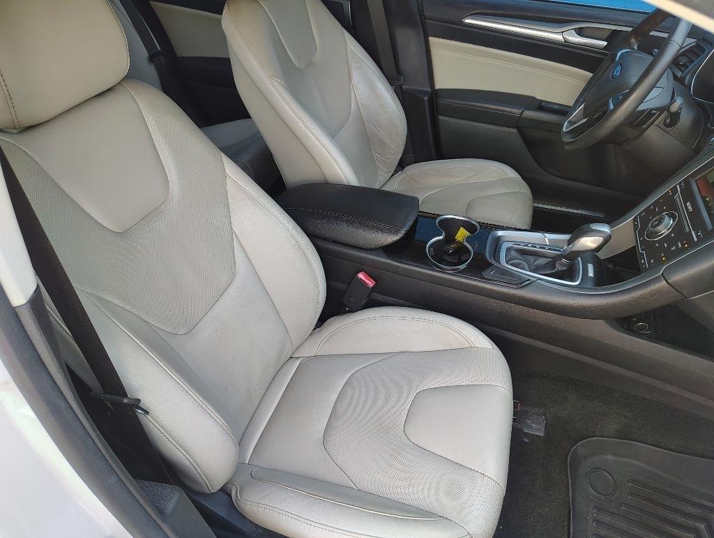 Ford Fusion  2015