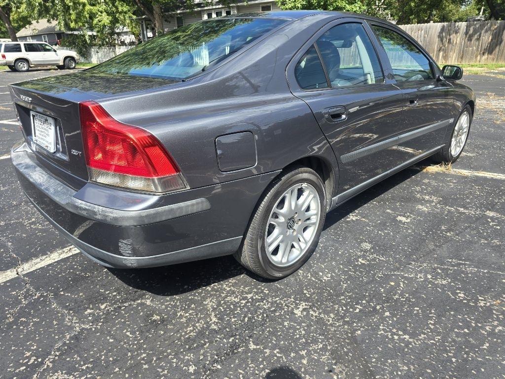 Volvo S60  2004