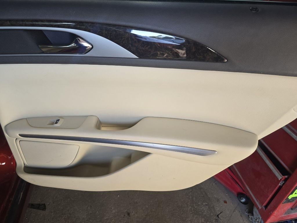 Lincoln MKZ  2014