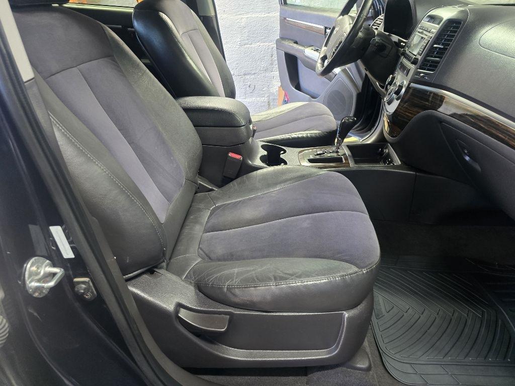 Hyundai Santa Fe  2011