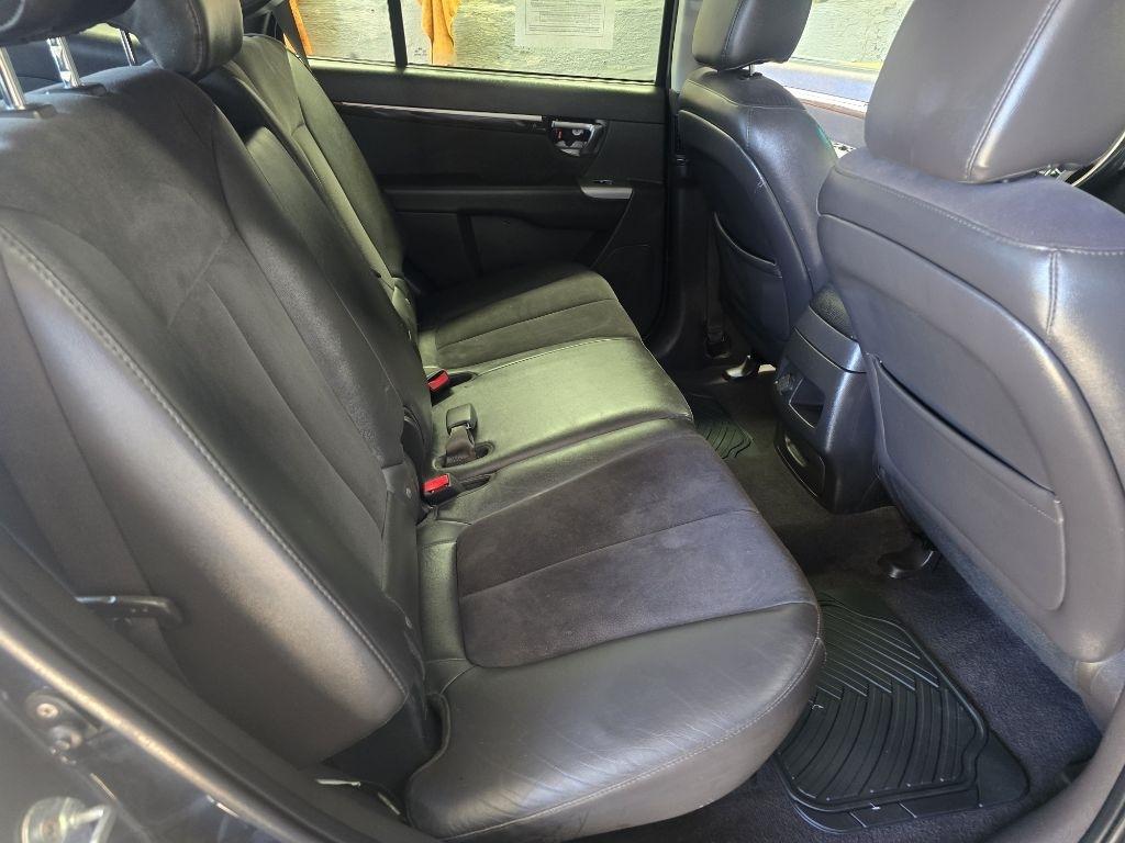 Hyundai Santa Fe  2011