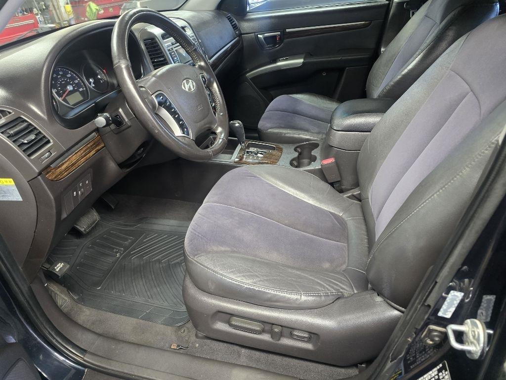 Hyundai Santa Fe  2011