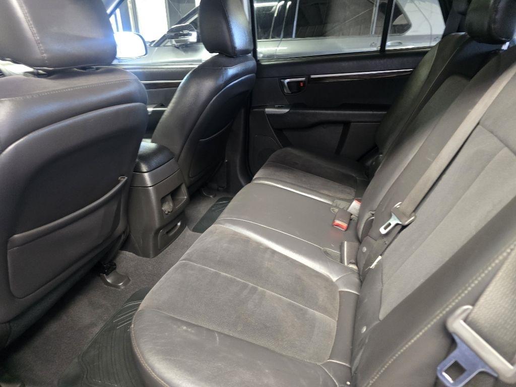 Hyundai Santa Fe  2011