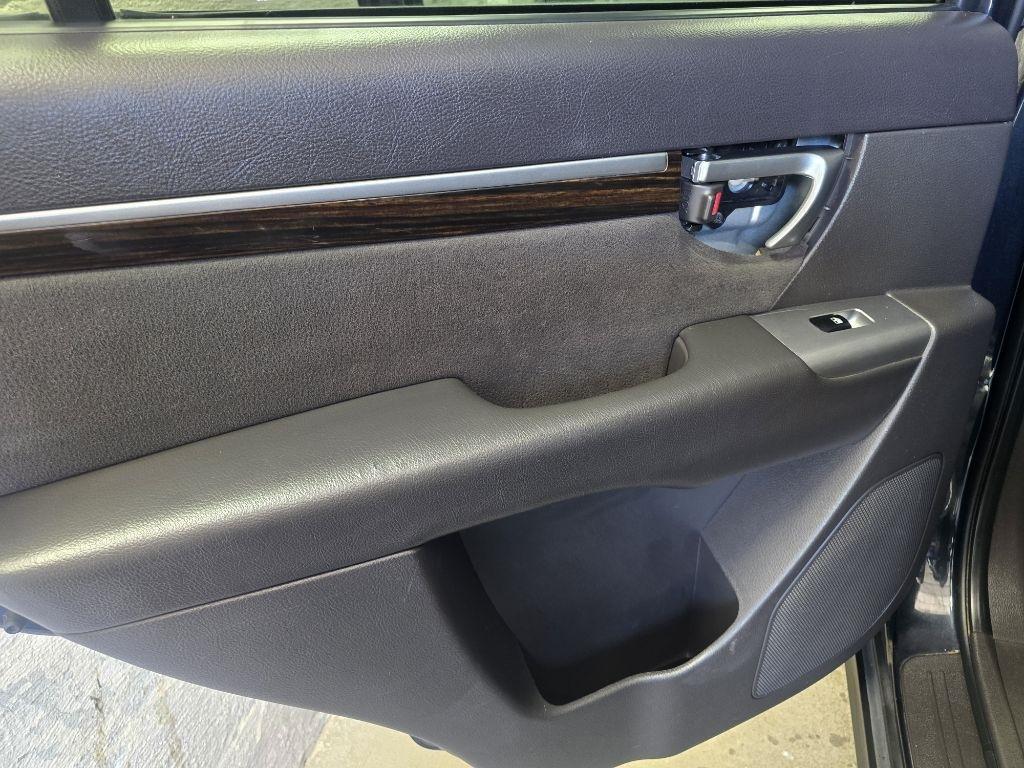 Hyundai Santa Fe  2011