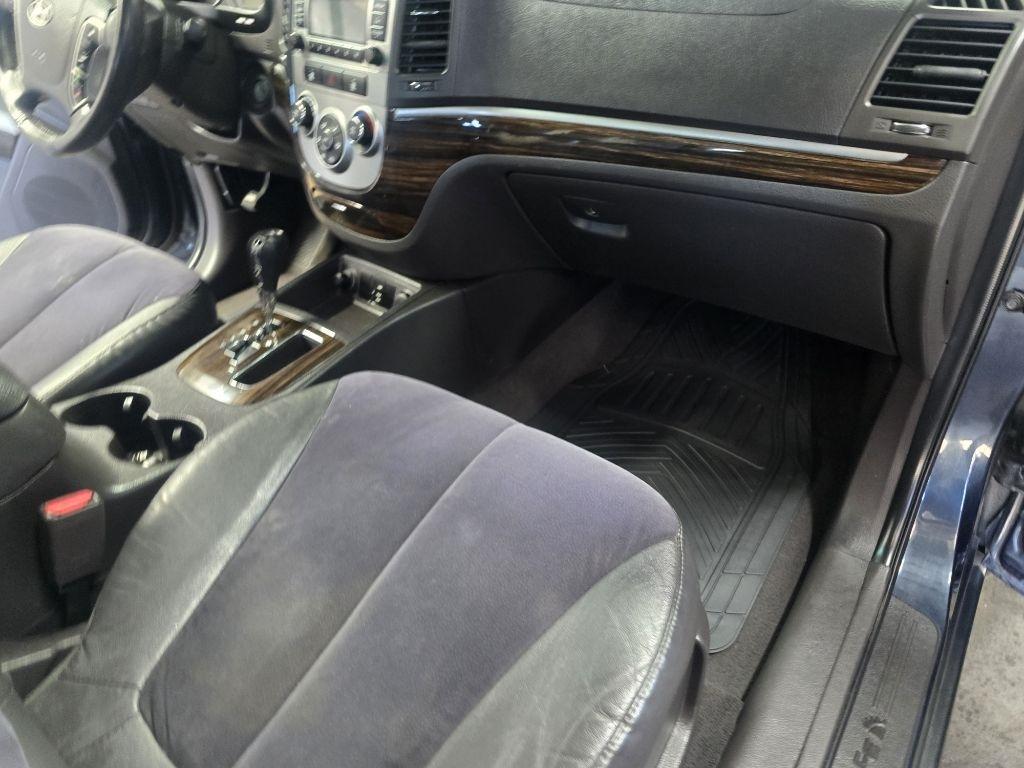 Hyundai Santa Fe  2011
