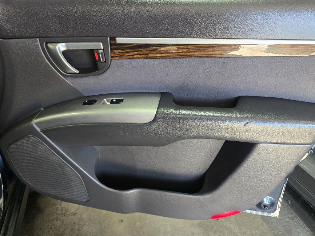 Hyundai Santa Fe  2011