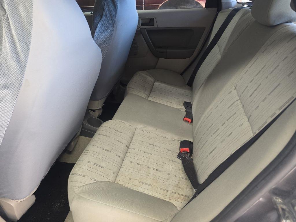 Ford Focus  2010