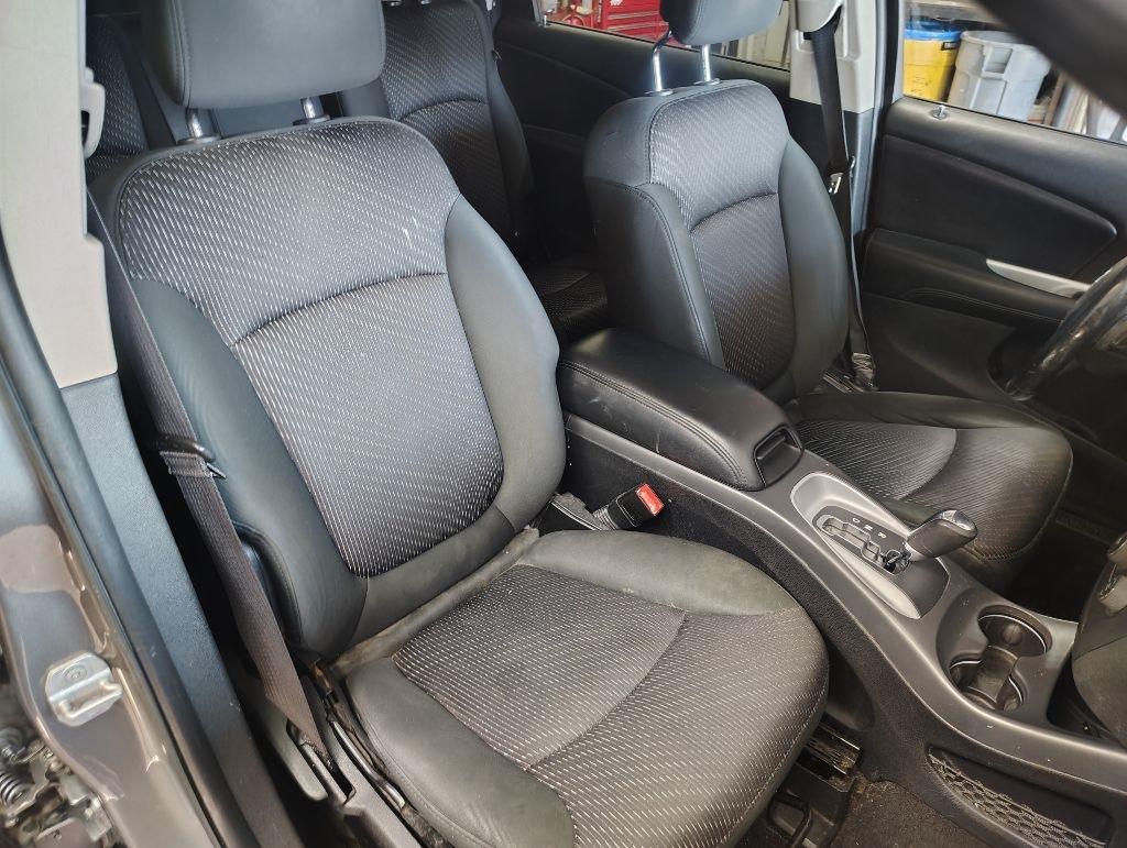 Dodge Journey  2012