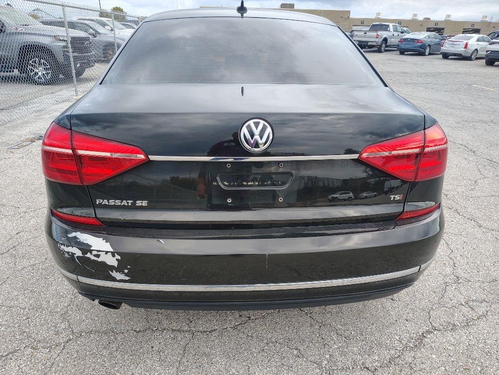 Volkswagen Passat  2016