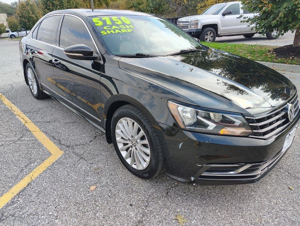 2016 Volkswagen Passat SE