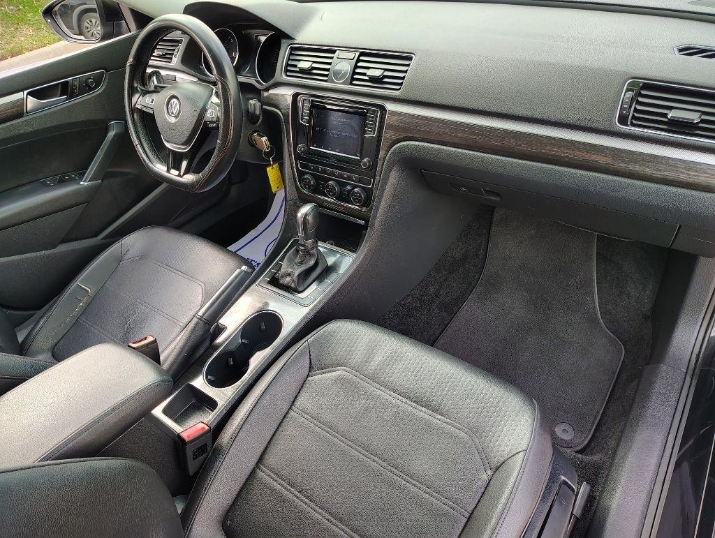 Volkswagen Passat  2016