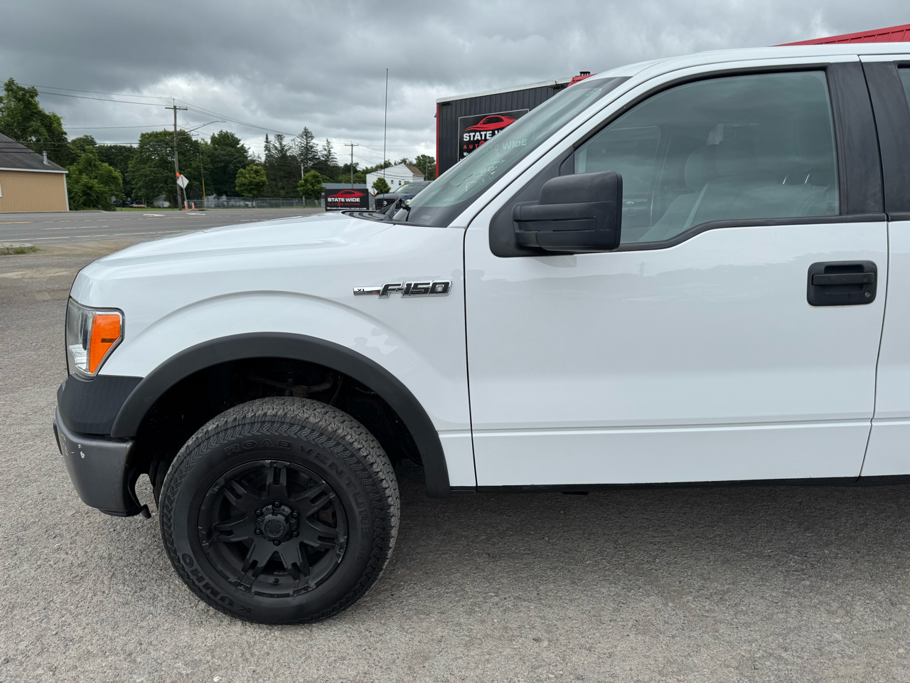 2013 Ford F-150 XL photo 2
