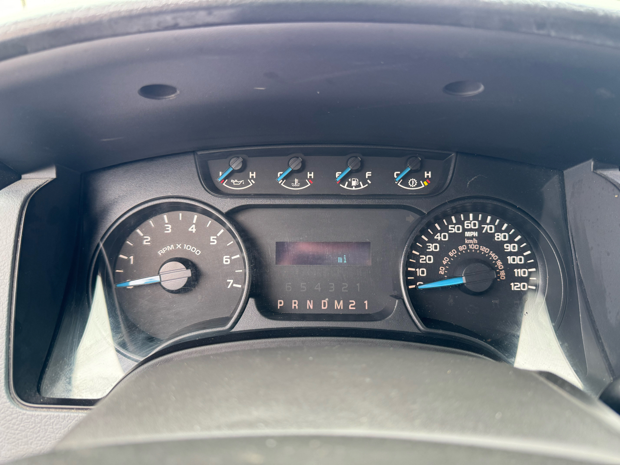 2013 Ford F-150 XL photo 21