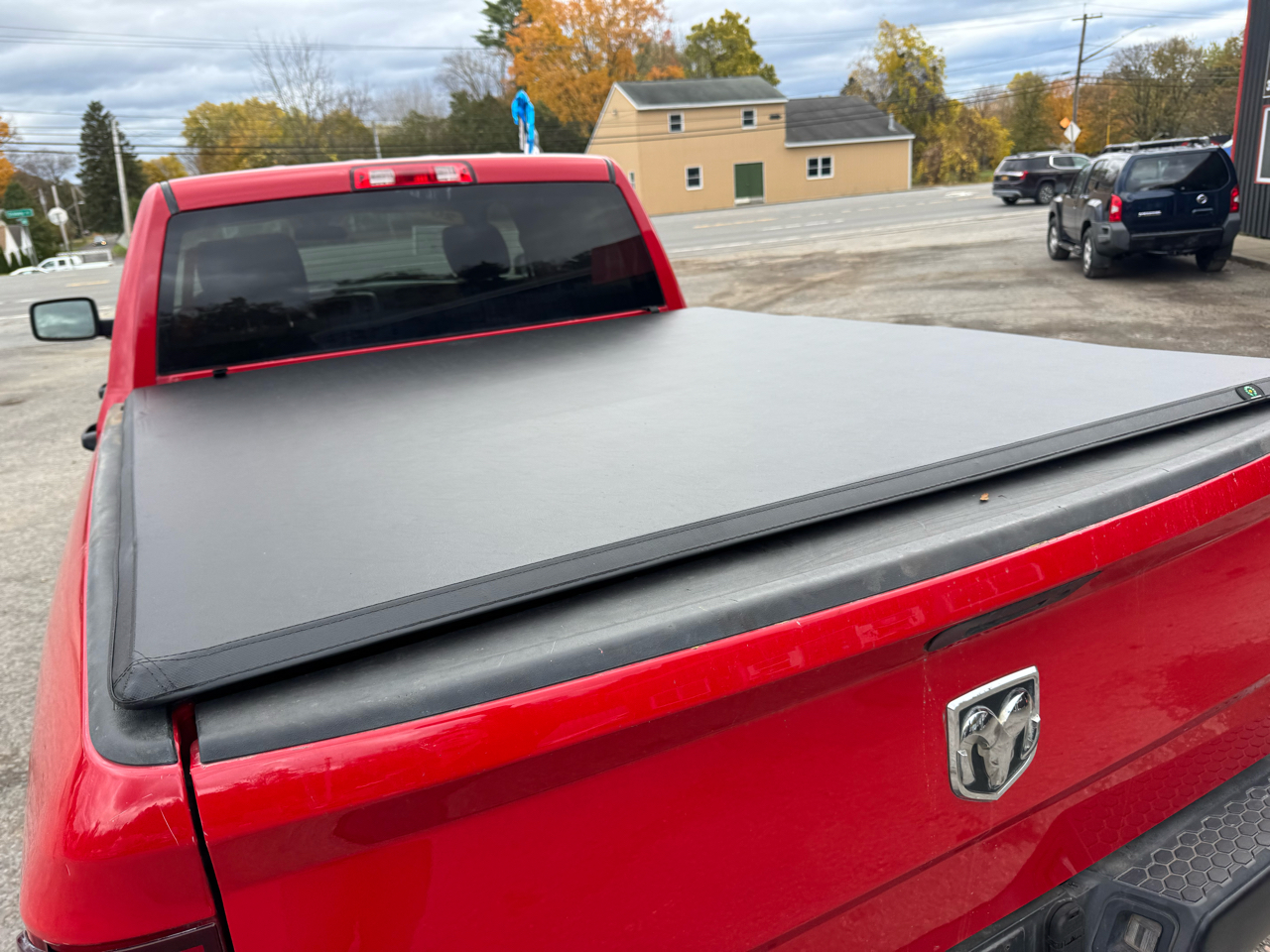 RAM 2500 Tradesman 4x4 Crew Cab 6'4" Box 2017 RAM 2500 Tradesman 4x4 Crew Cab 6'4" Box 2017