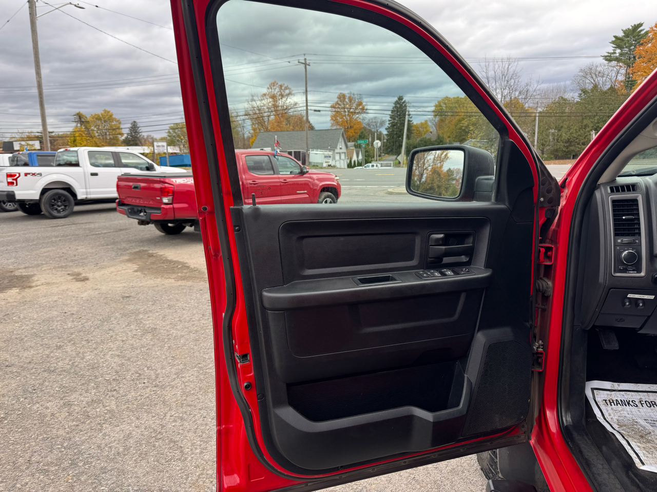 RAM 2500 Tradesman 4x4 Crew Cab 6'4" Box 2017 RAM 2500 Tradesman 4x4 Crew Cab 6'4" Box 2017