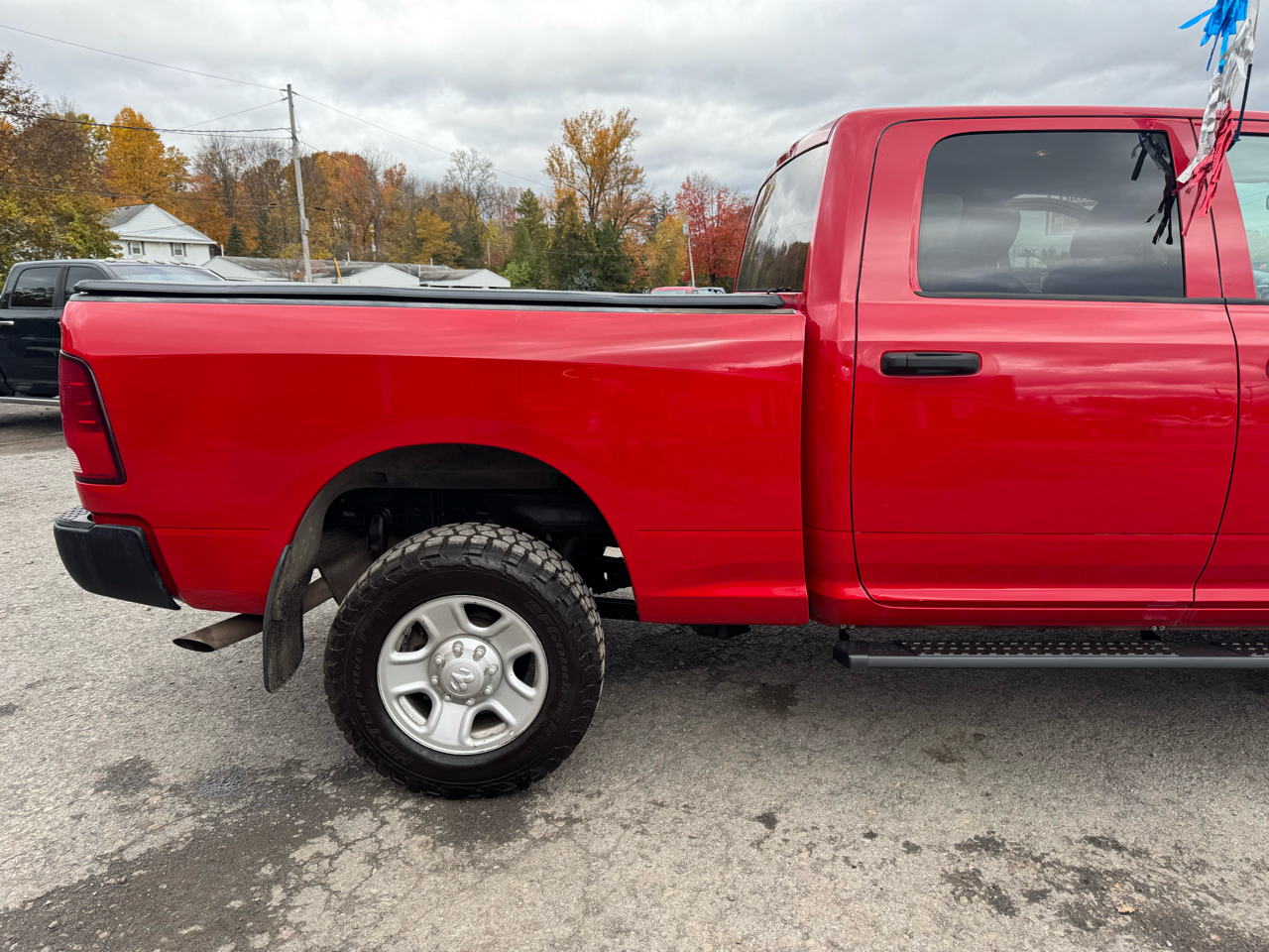 RAM 2500 Tradesman 4x4 Crew Cab 6'4" Box 2017 RAM 2500 Tradesman 4x4 Crew Cab 6'4" Box 2017