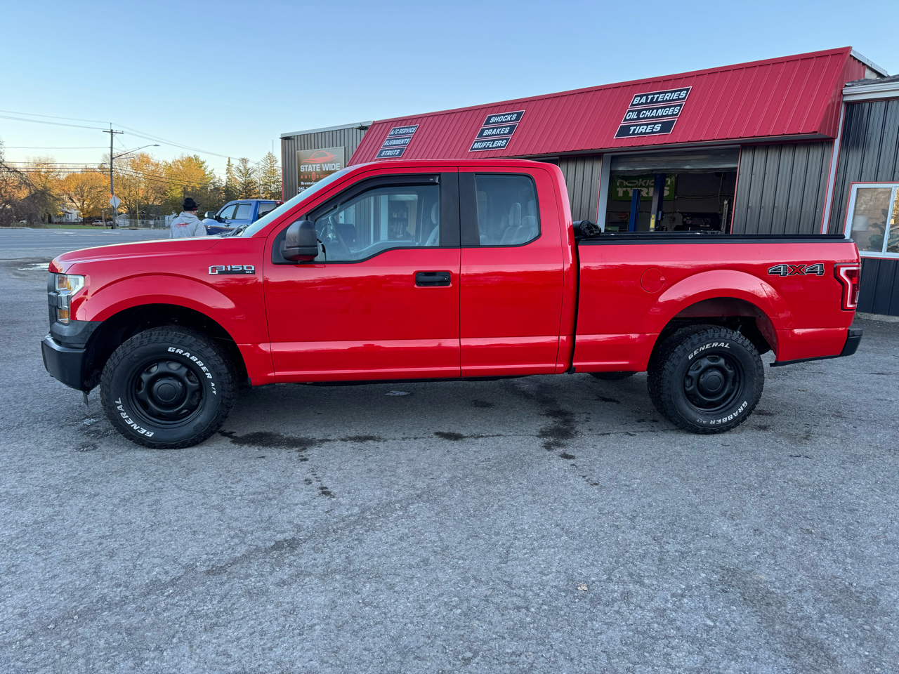 Ford F-150 4WD SuperCab 145" XL 2015 Ford F-150 4WD SuperCab 145" XL 2015