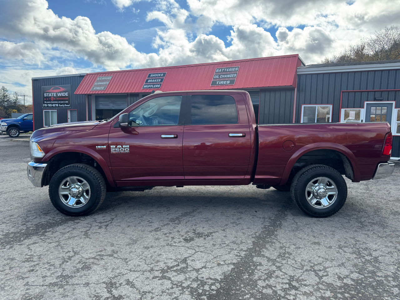 RAM 2500 4WD Crew Cab 149" SLT 2016 RAM 2500 4WD Crew Cab 149" SLT 2016