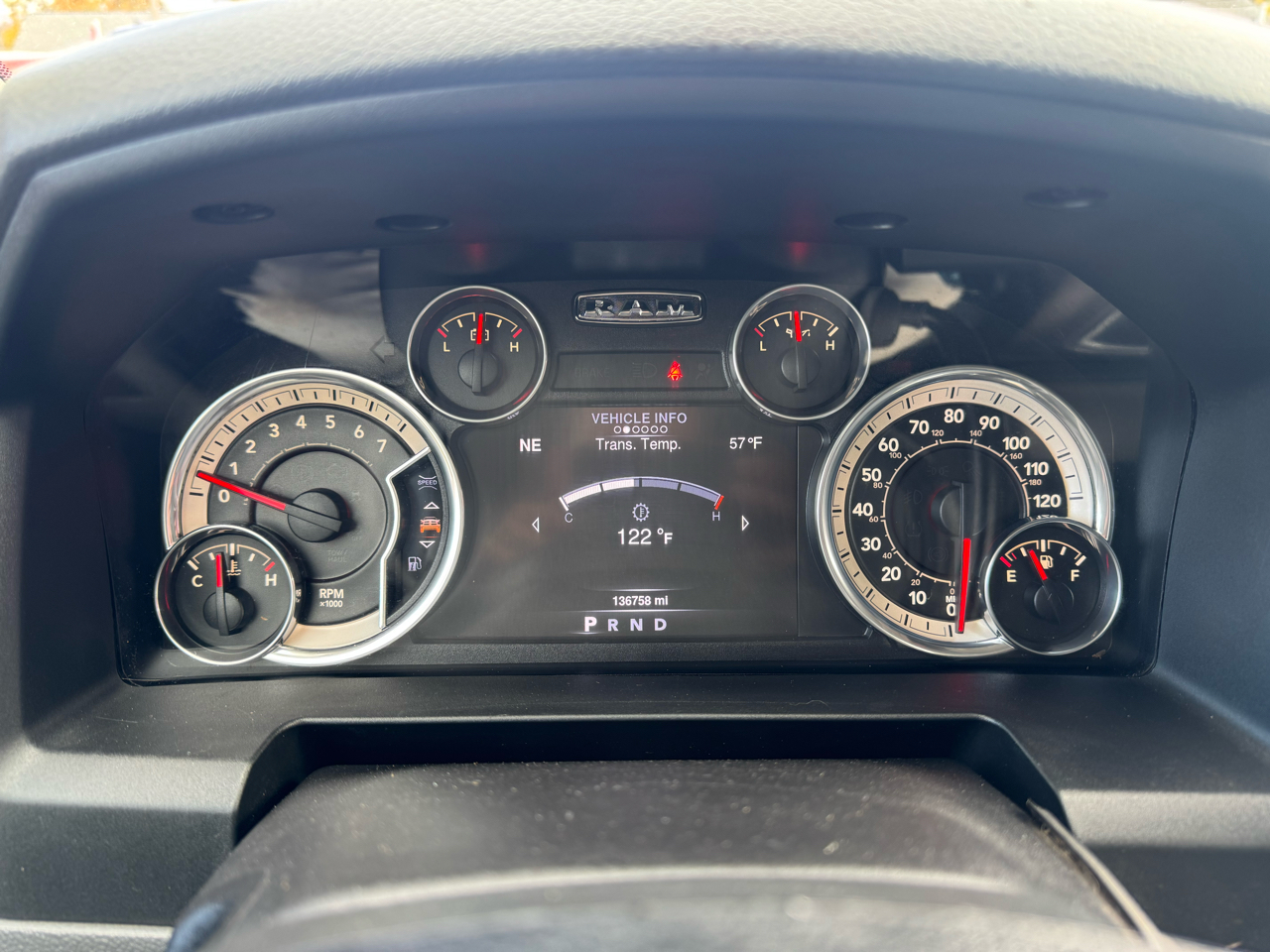 RAM 2500 4WD Crew Cab 149" SLT 2016 RAM 2500 4WD Crew Cab 149" SLT 2016