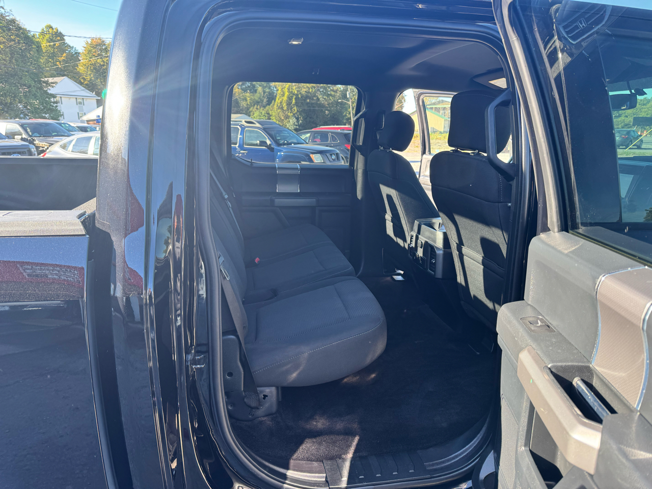 2017 Ford F-150 XLT photo 12