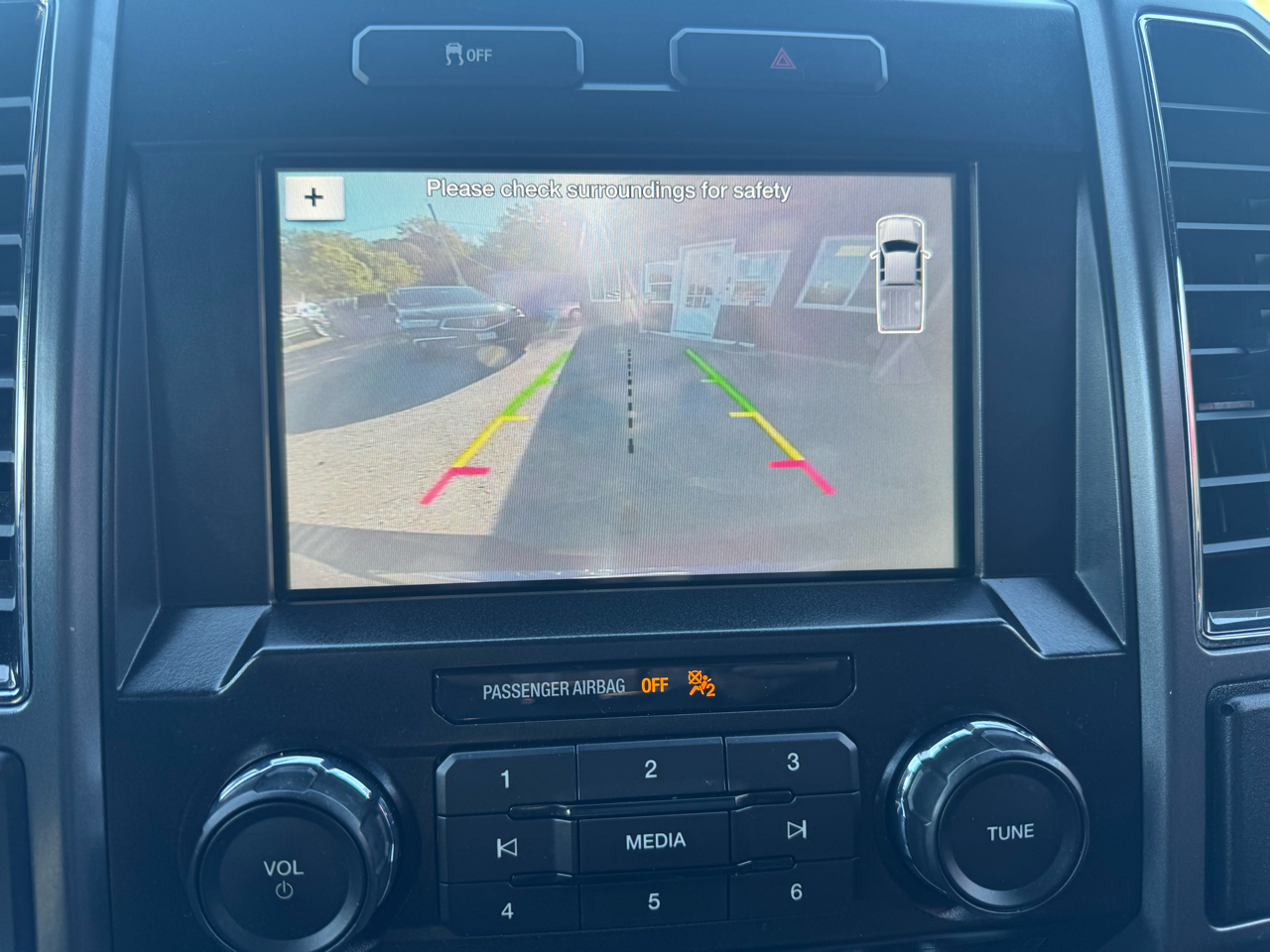 2017 Ford F-150 XLT photo 18