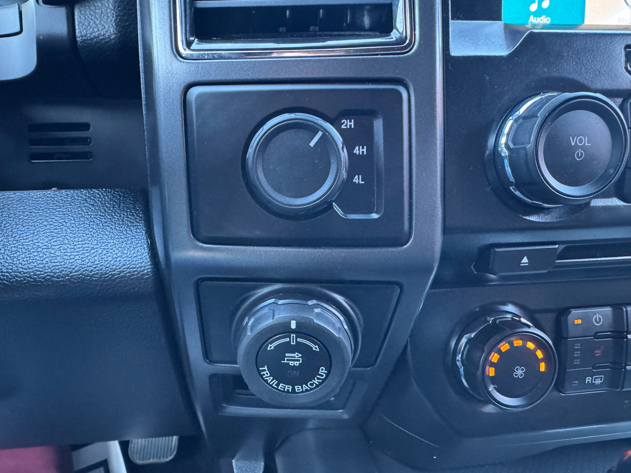 2017 Ford F-150 XLT photo 19