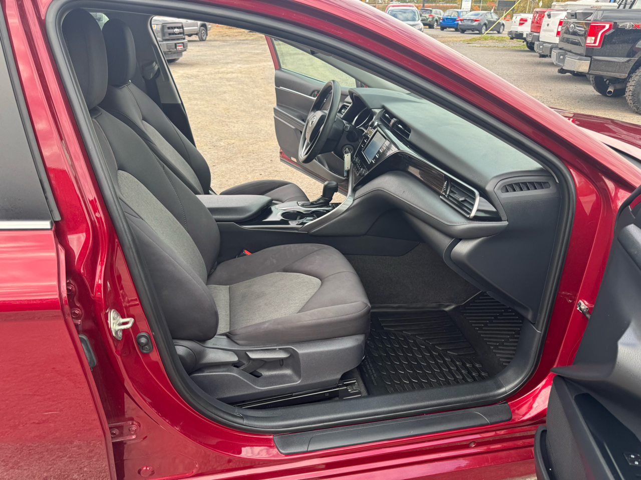 Toyota Camry XLE Auto (Natl) 2019 Toyota Camry XLE Auto (Natl) 2019