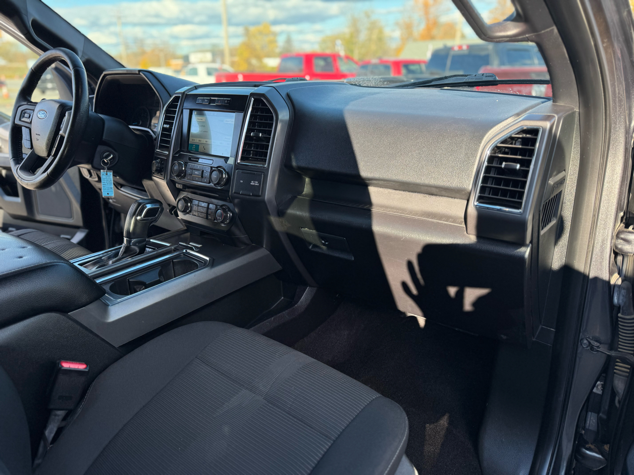 Ford F-150 4WD SuperCab 145" XLT 2016 Ford F-150 4WD SuperCab 145" XLT 2016