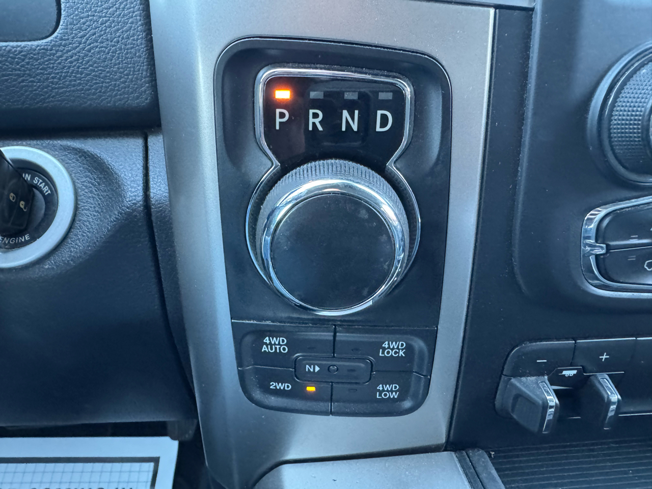 RAM 1500 Big Horn 4x4 Crew Cab 5'7" Box 2017 RAM 1500 Big Horn 4x4 Crew Cab 5'7" Box 2017