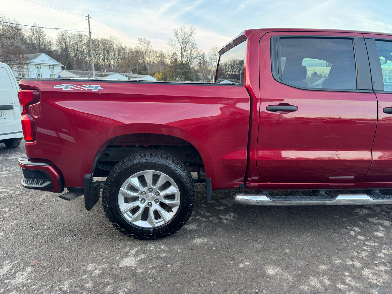 Chevrolet Silverado 1500 4WD Crew Cab 147" Custom 2020