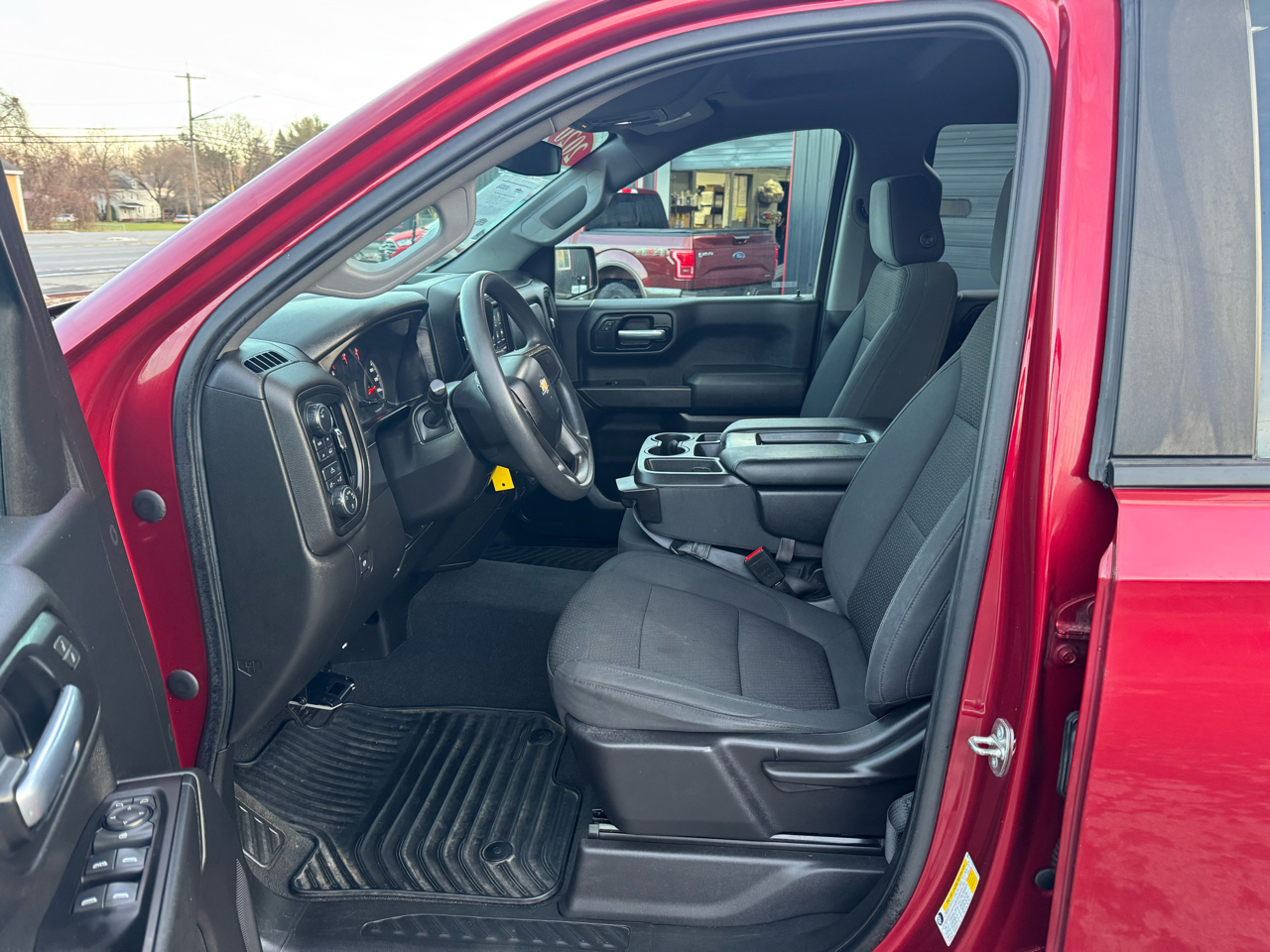 Chevrolet Silverado 1500 4WD Crew Cab 147" Custom 2020