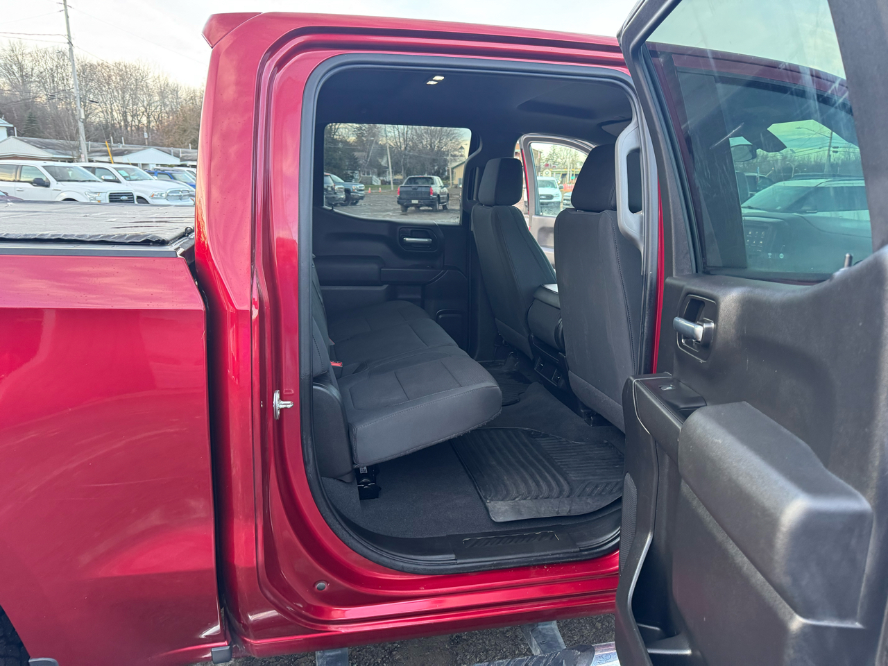 Chevrolet Silverado 1500 4WD Crew Cab 147" Custom 2020