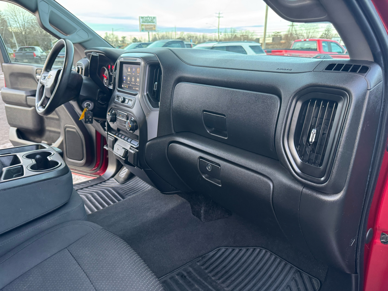 Chevrolet Silverado 1500 4WD Crew Cab 147" Custom 2020