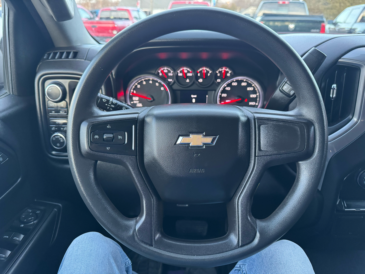 Chevrolet Silverado 1500 4WD Crew Cab 147" Custom 2020