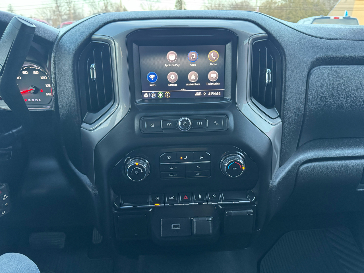 Chevrolet Silverado 1500 4WD Crew Cab 147" Custom 2020