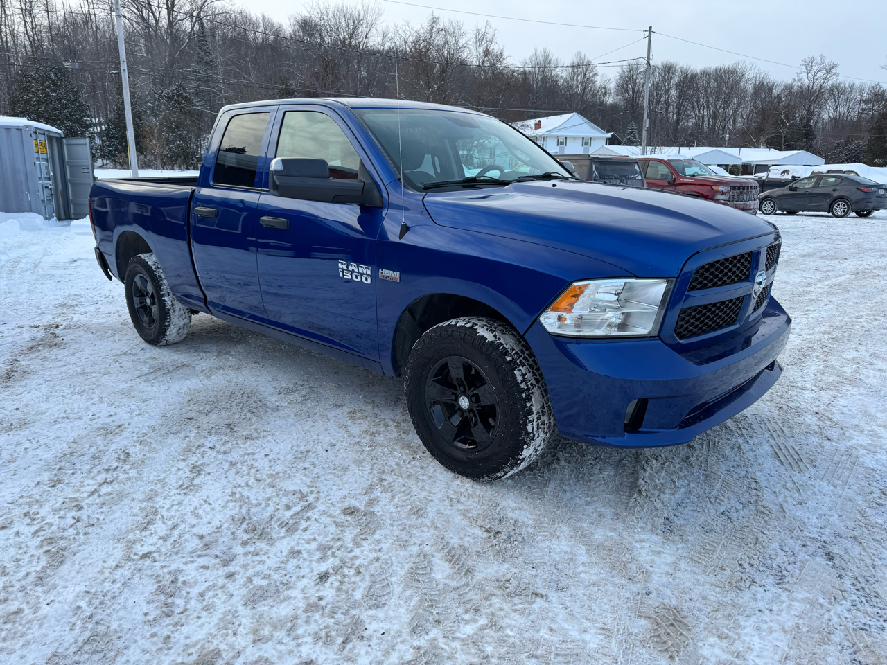 RAM 1500 4WD Quad Cab 140.5" Express 2016