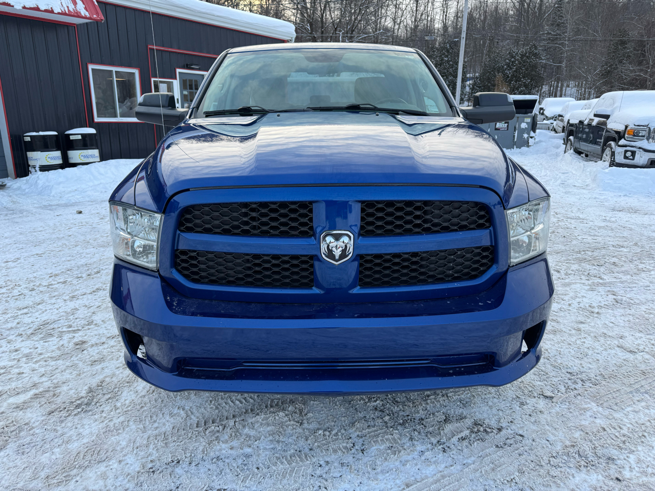 RAM 1500 4WD Quad Cab 140.5" Express 2016