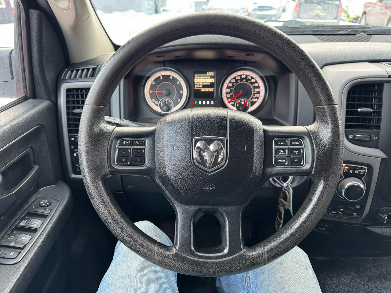 RAM 1500 4WD Quad Cab 140.5" Express 2016