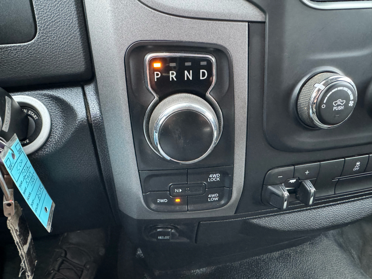 RAM 1500 4WD Quad Cab 140.5" Express 2016