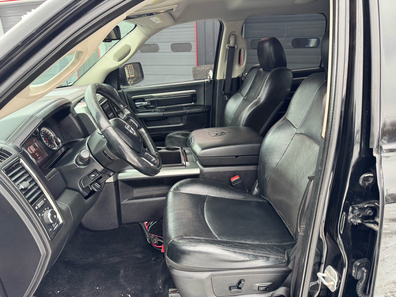 RAM 1500 4WD Crew Cab 149" Sport 2014