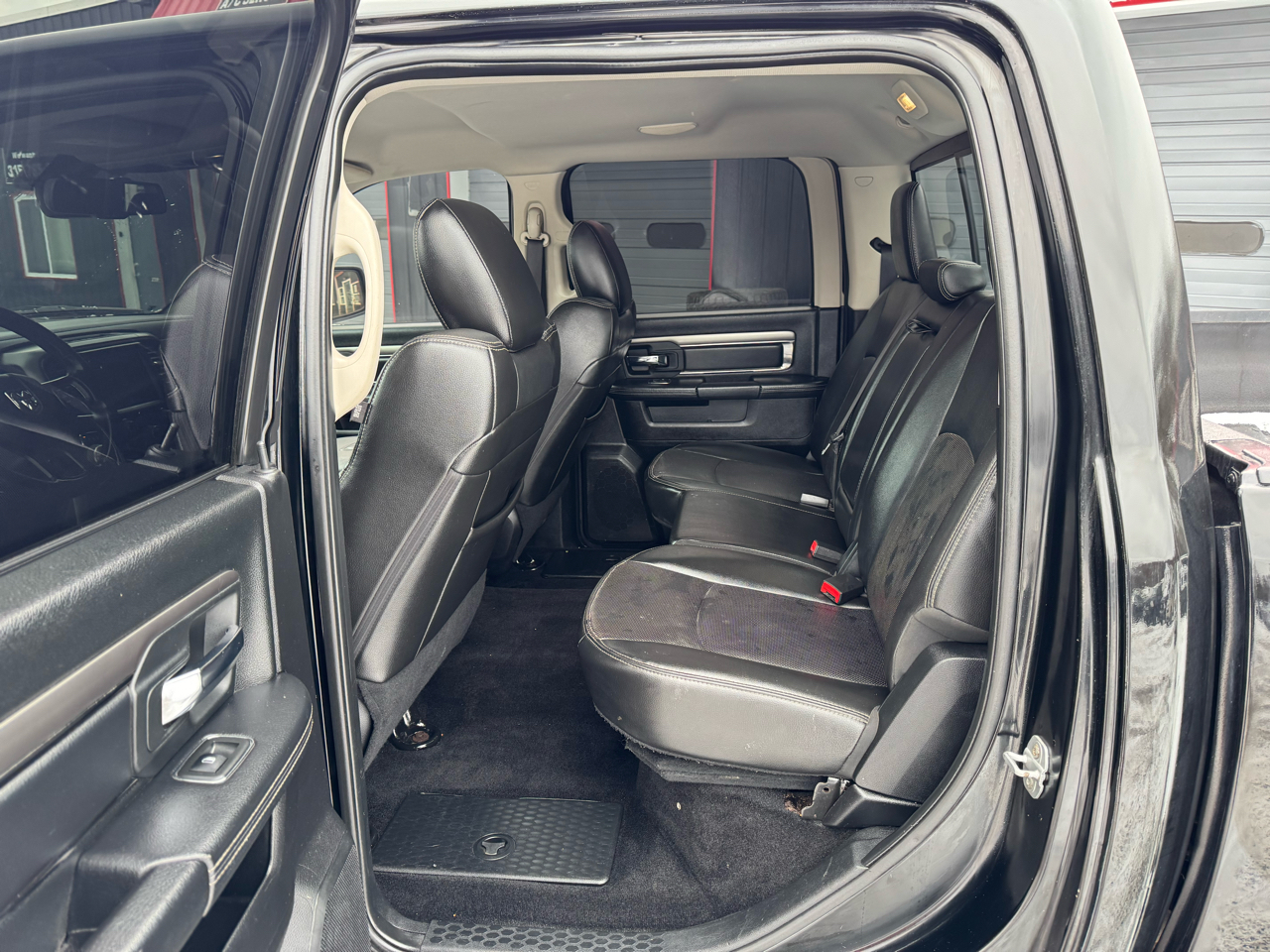 RAM 1500 4WD Crew Cab 149" Sport 2014