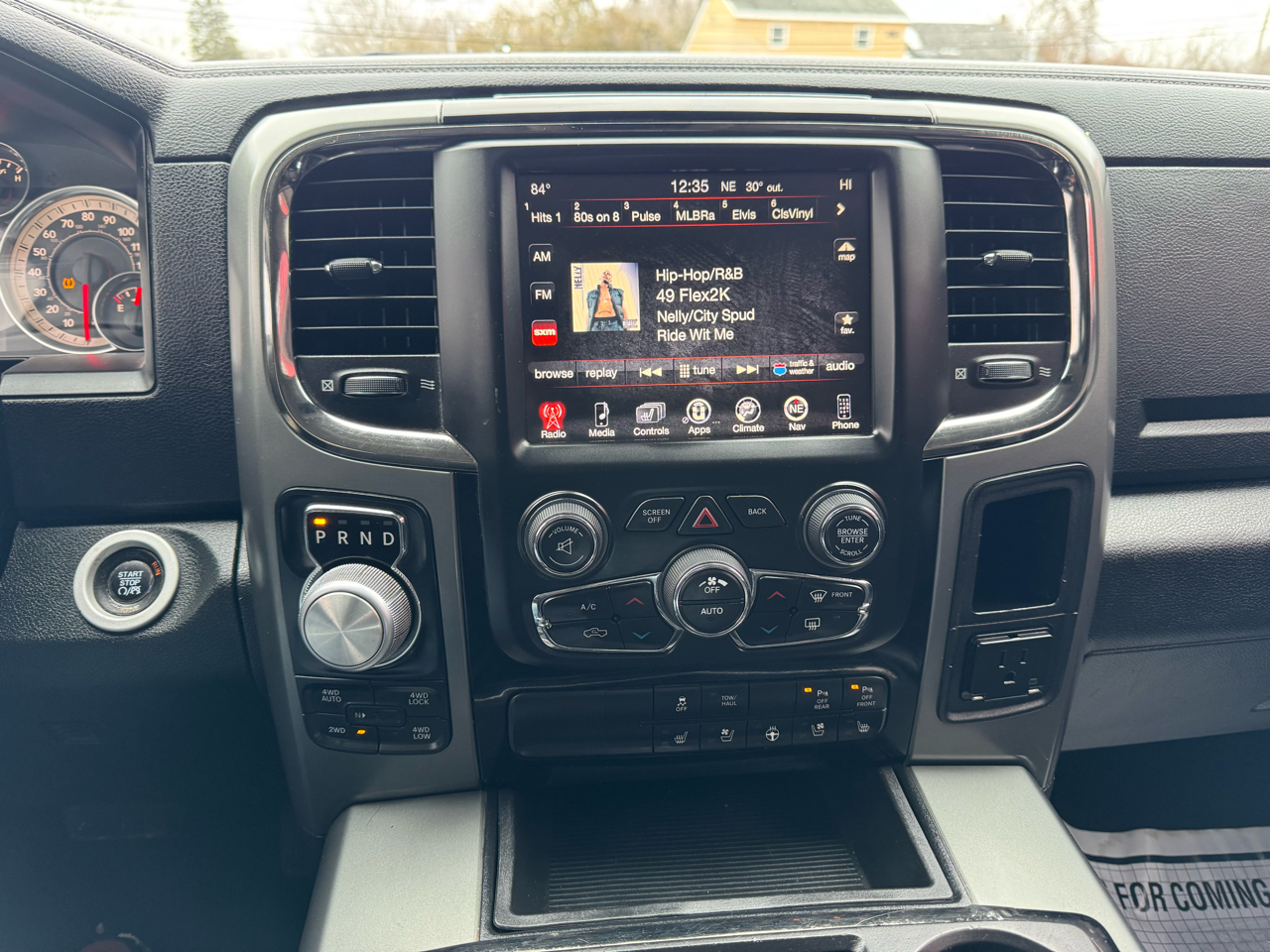 RAM 1500 4WD Crew Cab 149" Sport 2014