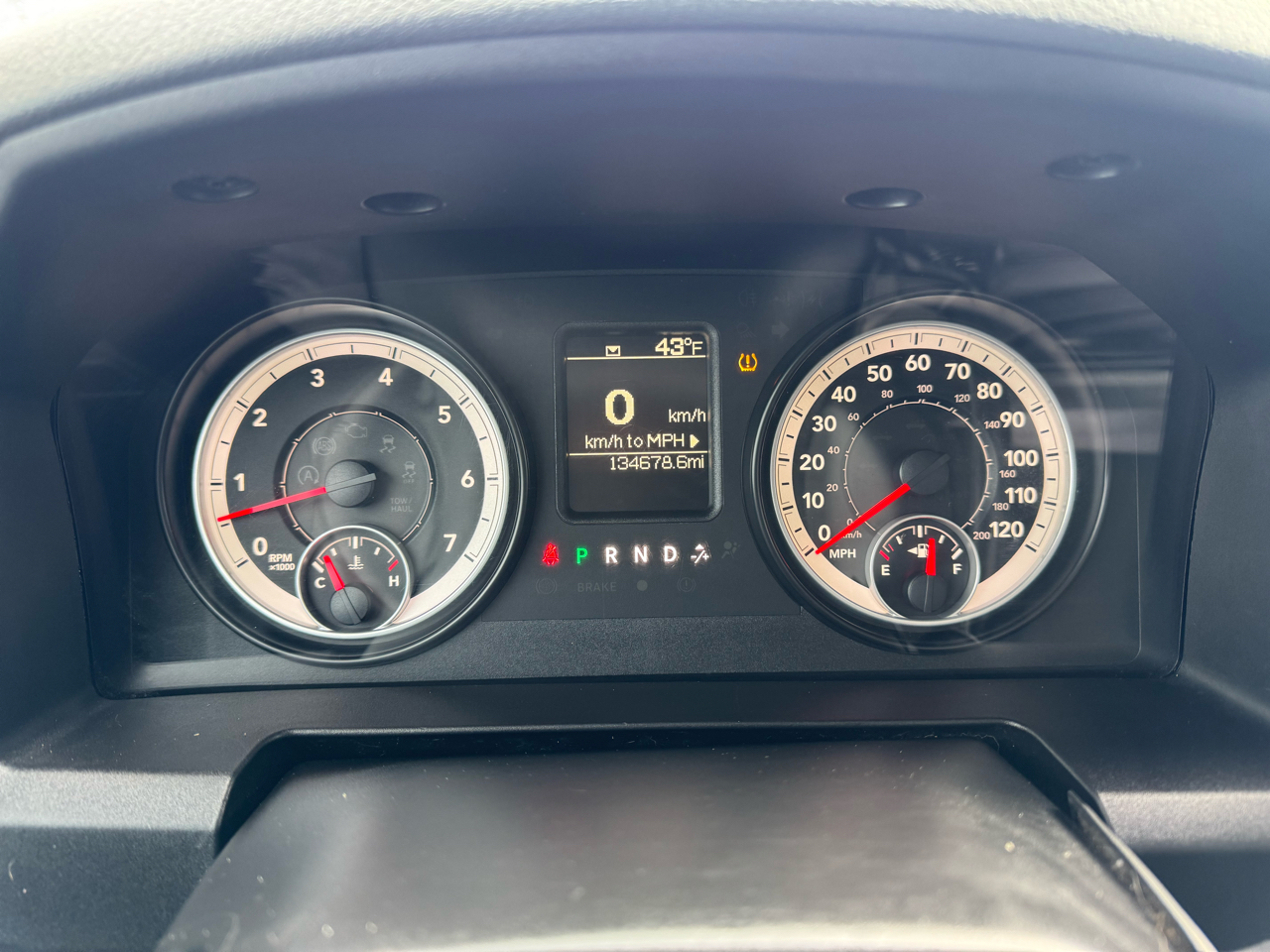 RAM 1500 4WD Crew Cab 140.5" Tradesman 2013