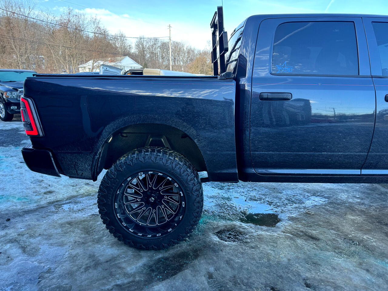 RAM 1500 4WD Crew Cab 140.5" Express 2014