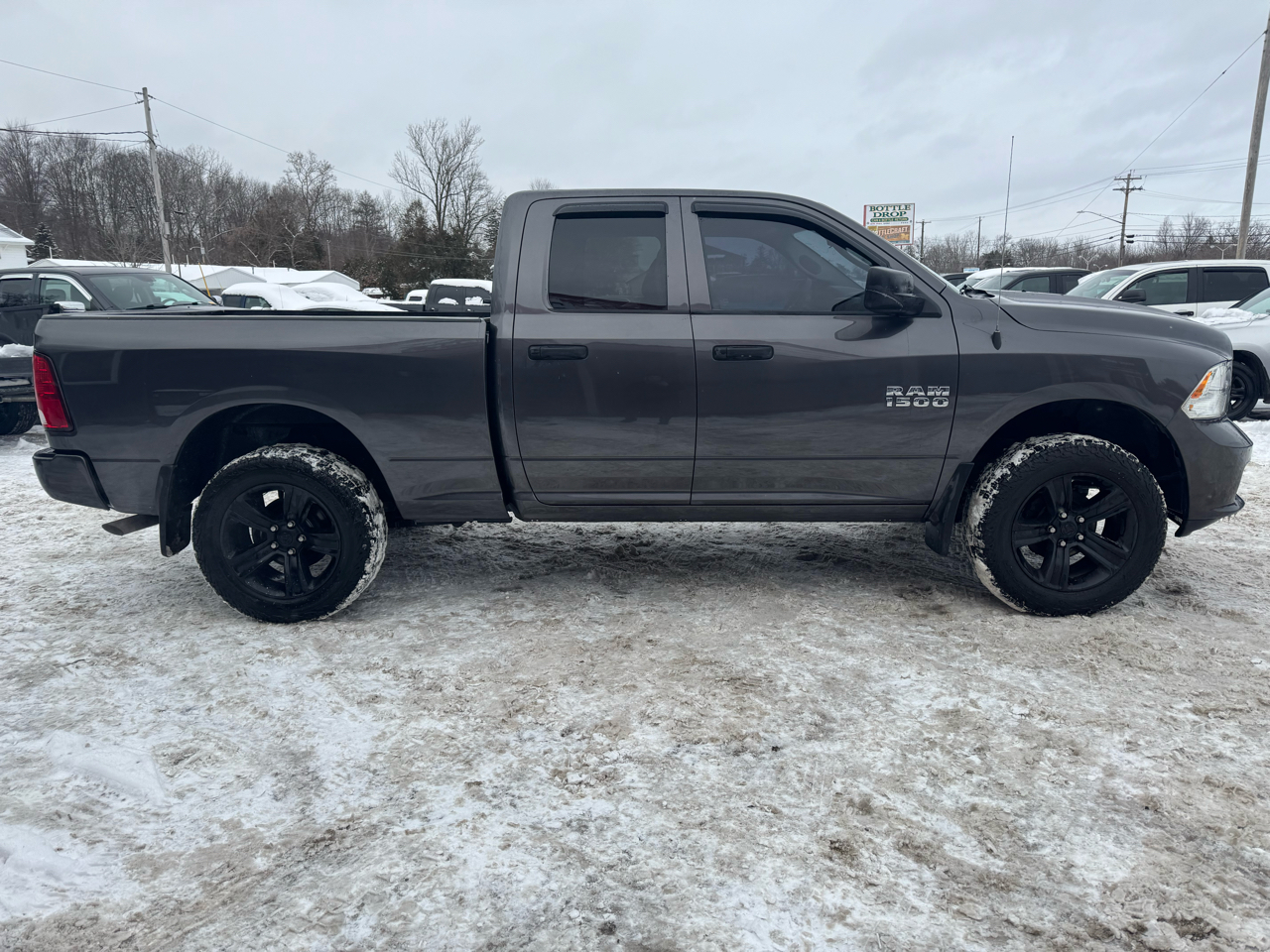 RAM 1500 Tradesman Quad Cab 4WD 2017